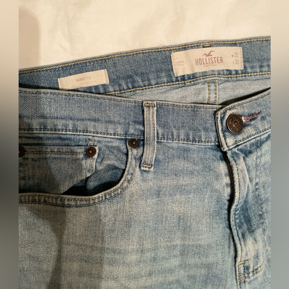 32x32 Slim Fit Hollister Jeans